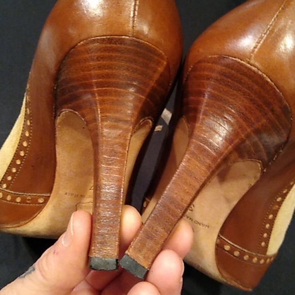 Manolo Blahnik brogue leather and suede pumps 37 - Picture 5 of 9